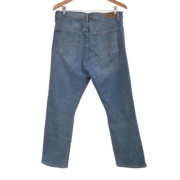 Levi's Signature High Rise Distressed Straight Jeans Size 16 Plus Size - Picture 3 of 5